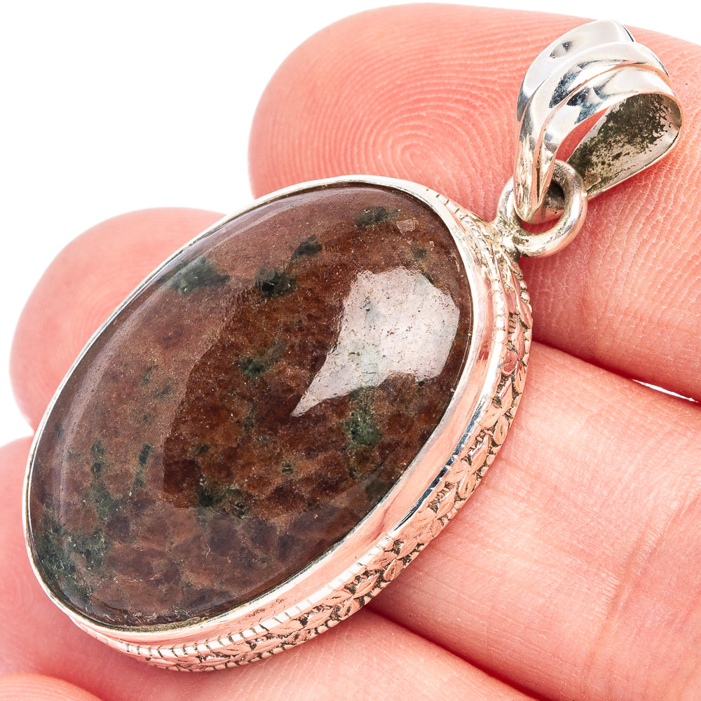 Grass Garnet Pendant 1 1/2" (925 Sterling Silver) P44643