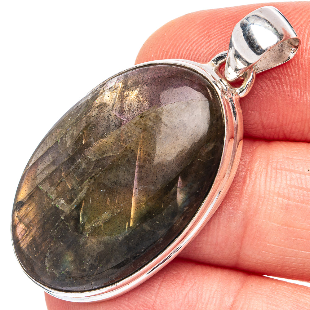 Labradorite Pendant 1 5/8" (925 Sterling Silver) P45199