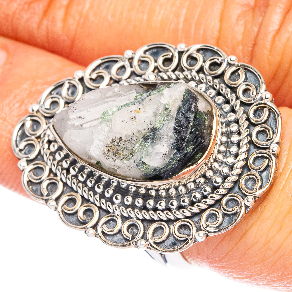 Large Green Tourmaline In Quartz 925 Sterling Silver Ring Size 6 (925 Sterling Silver) R6375