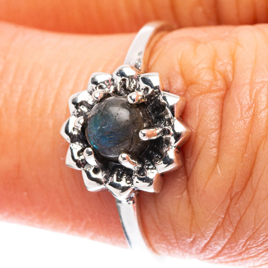 Dainty Labradorite Ring Size 7 (.925 Sterling Silver)